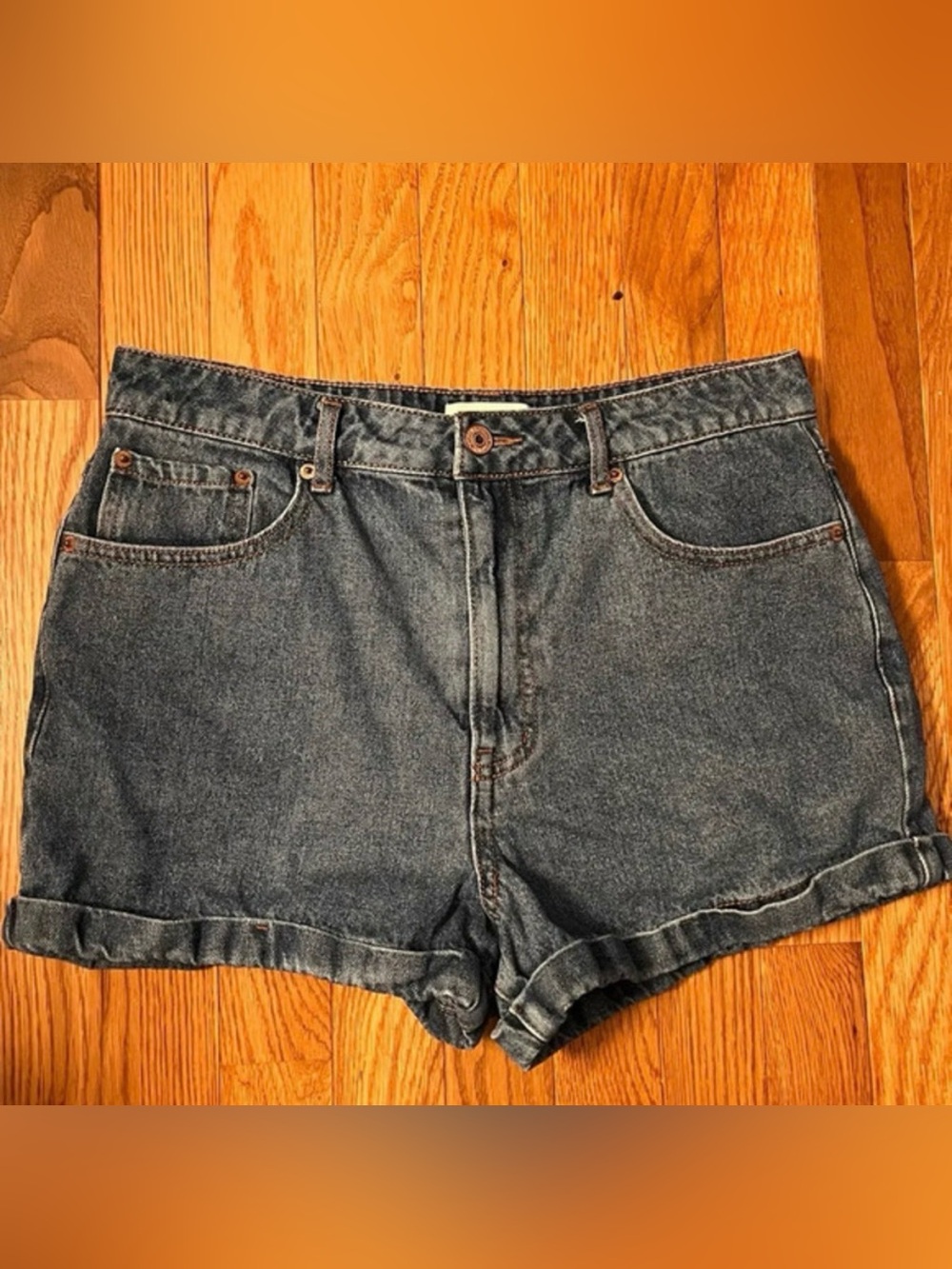 ✨Forever 21 Women’s Denim Jean Shorts - 100% Cotton - Size 29 - VGUC